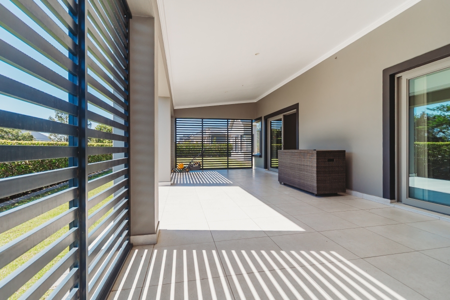 4 Bedroom Property for Sale in Kraaibosch Manor Western Cape